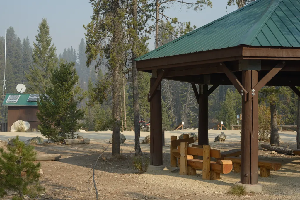 Boundary Creek gazeebo