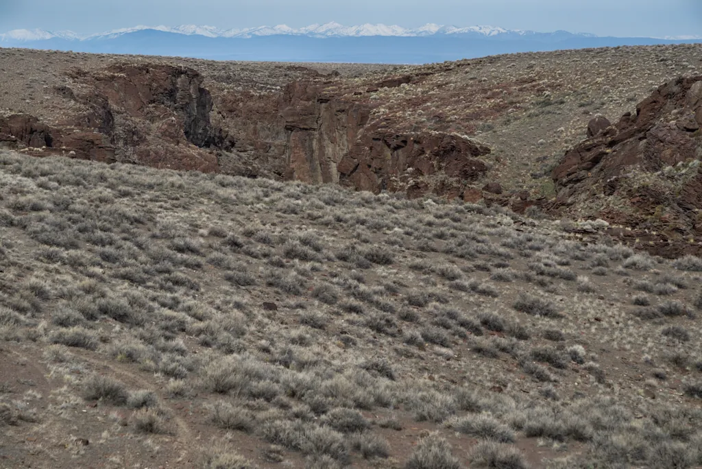 Gorge begins